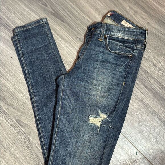 Eunina Midrise Skinny Leg Distressed Jeans EPC Size 3 Excellent preloved conditi - Picture 3 of 6